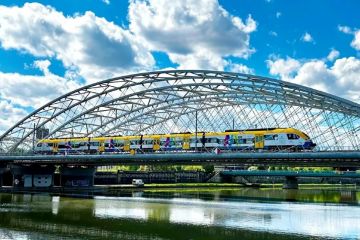 Pociągiem za złotówkę! Specjalne bilety na Dzień Dziecka i długi weekend